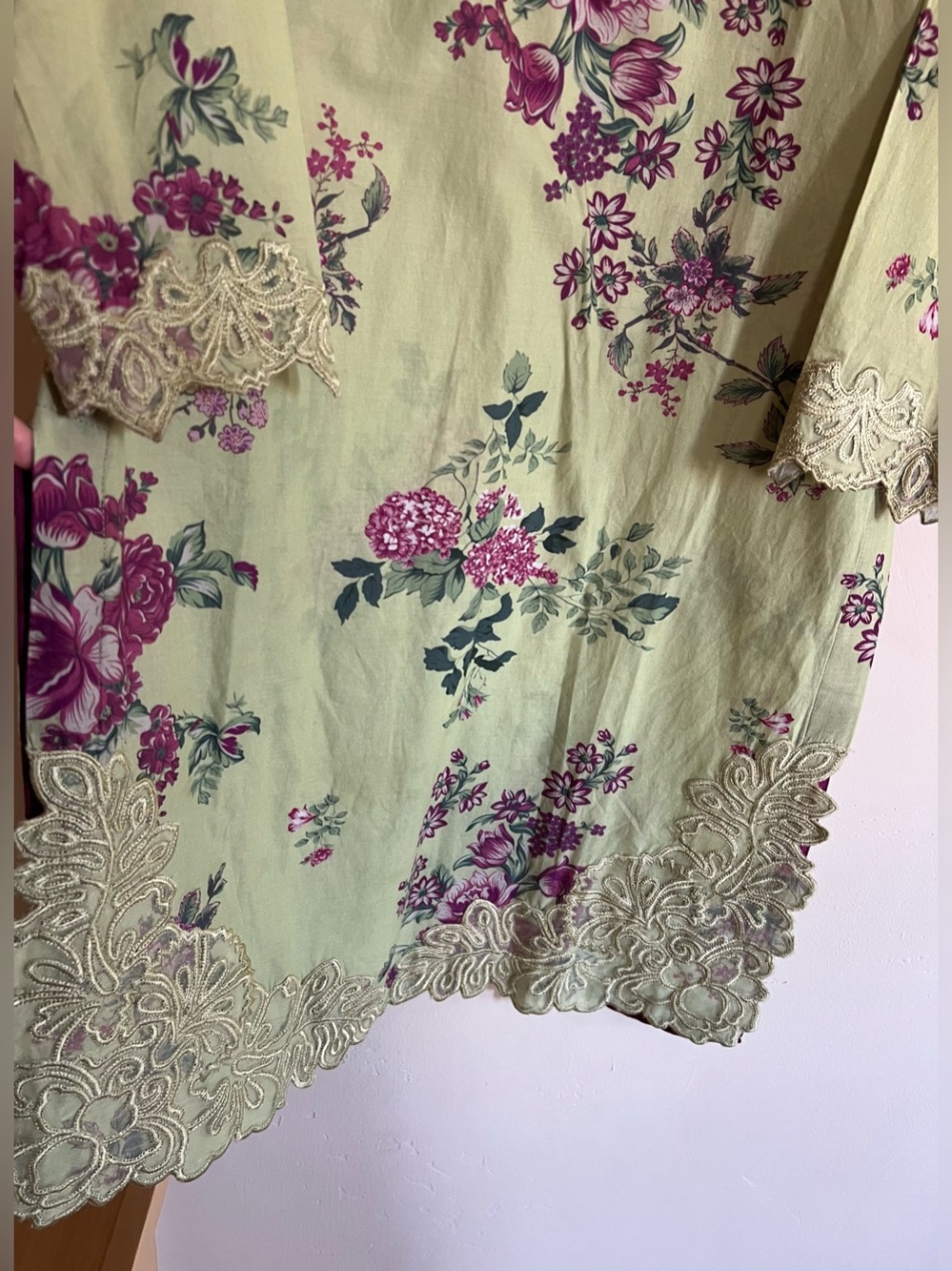 Pakistani Indian embroidery dress brand Iznik lawn cotton dress /suit - Picture 10 of 16